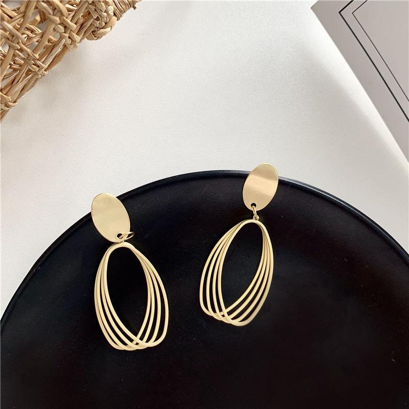 Gold Oval Earrings